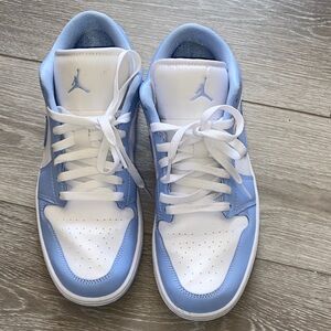 Jordan Men’s Low Top Sneakers - White / Light Blue